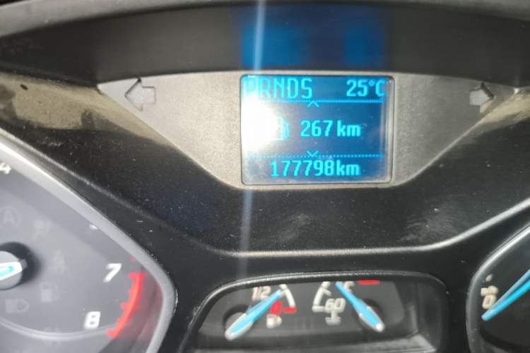 Used Ford Focus 2012 Sedan 1.6L Automatic Fashion Edition Odometer Close Up