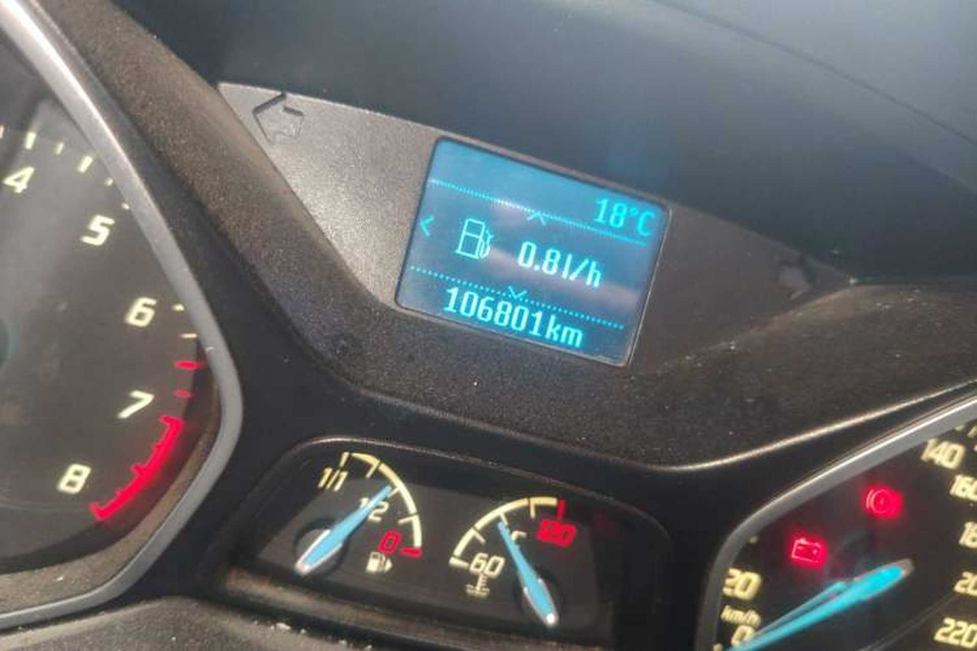 Used Ford Focus 2012 Sedan 1.6L Manual Fashion Edition Odometer Close Up