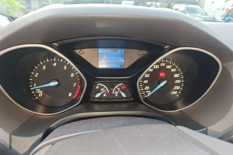 Used Ford Focus 2012 Sedan 1.6L Automatic Comfort Model Odometer Close Up