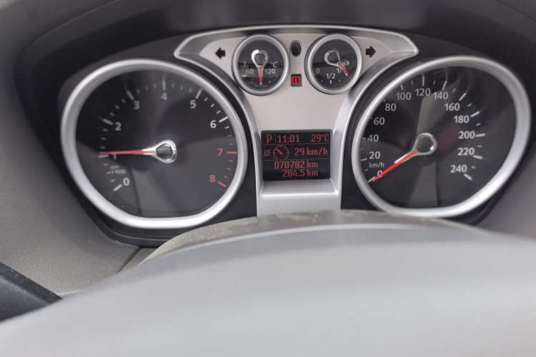 Used Ford Focus 2012 Hatchback Classic 1.8L Automatic Fashion Edition Odometer Close Up