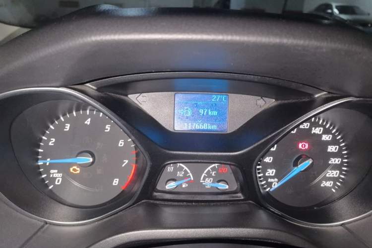 Used Ford Focus 2012 Hatchback 1.6L Manual Fashion Edition Odometer Close Up