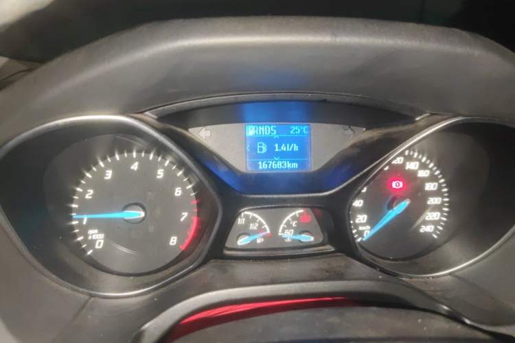 Used Ford Focus 2012 Sedan 1.6L Automatic Fashion Edition Odometer Close Up