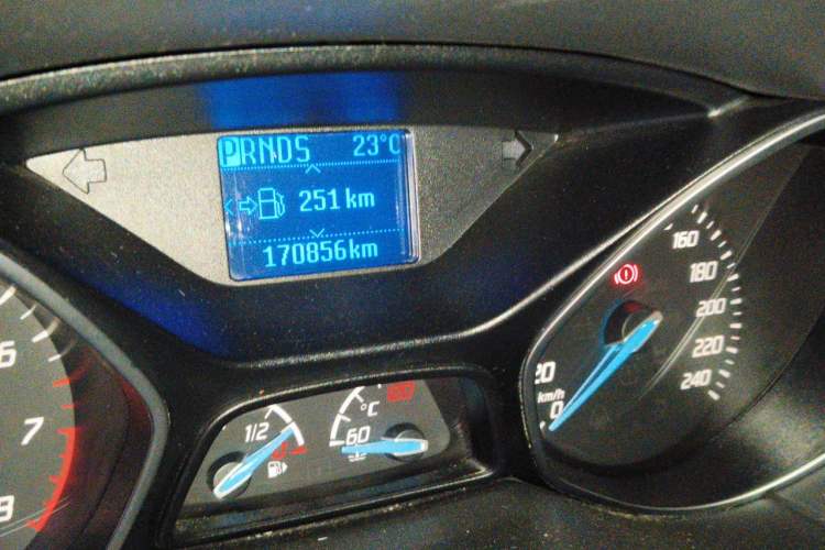 Used Ford Focus 2012 Sedan 1.6L Automatic Fashion Edition Odometer Close Up