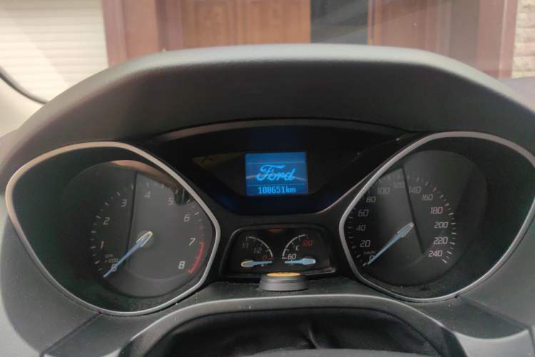 Used Ford Focus 2012 Hatchback 1.6L Automatic Fashion Edition Odometer Close Up