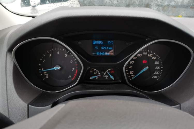 Used Ford Focus 2012 Sedan 1.6L Automatic Comfort Model Odometer Close Up