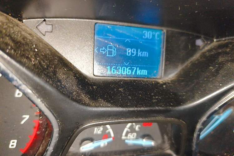Used Ford Focus 2012 Sedan 1.6L Manual Fashion Edition Odometer Close Up