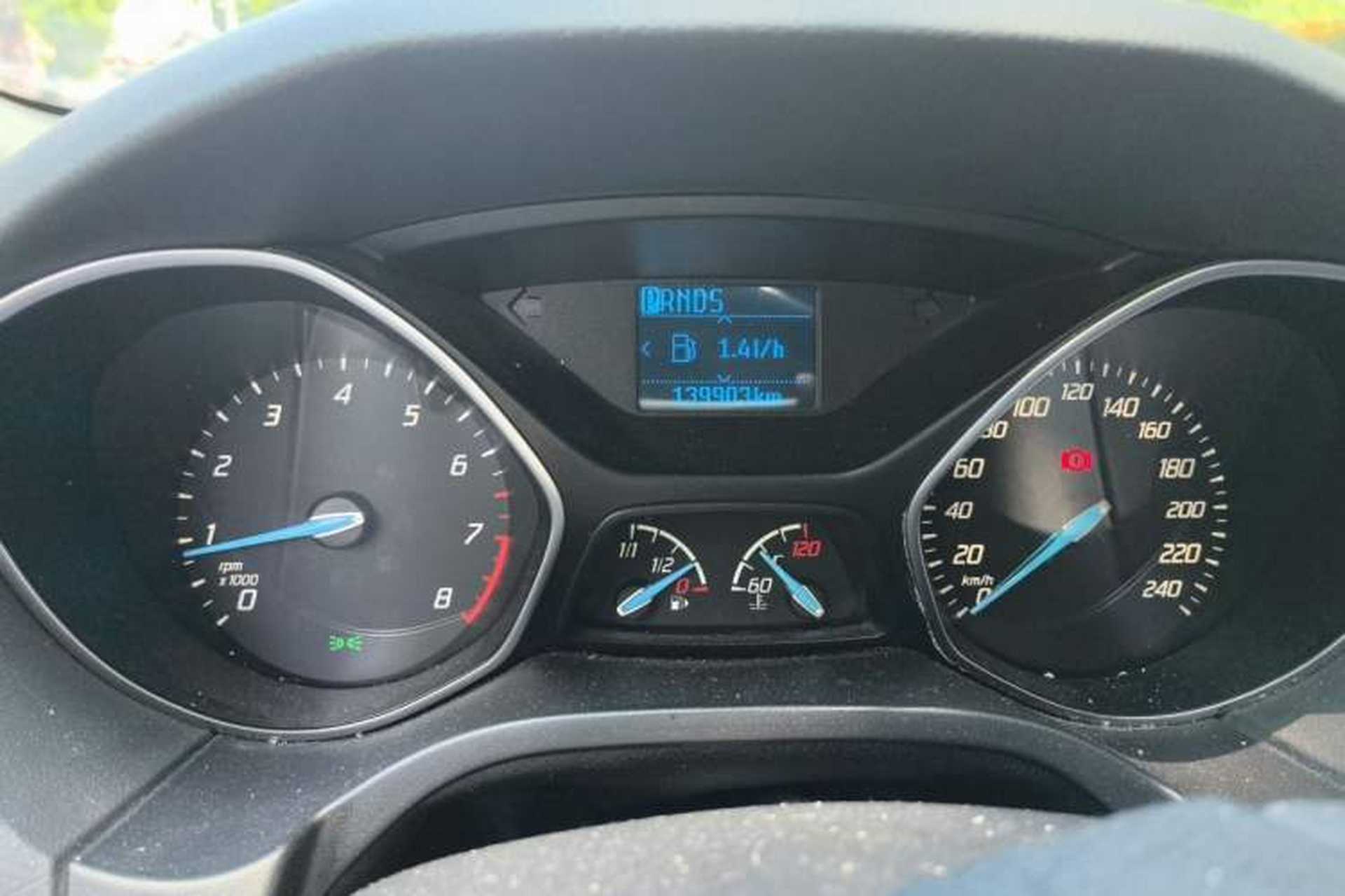 Used Ford Focus 2012 Sedan 1.6L Automatic Fashion Edition Odometer Close Up