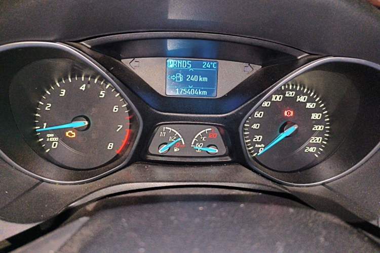 Used Ford Focus 2012 Sedan 1.6L Automatic Fashion Edition Odometer Close Up