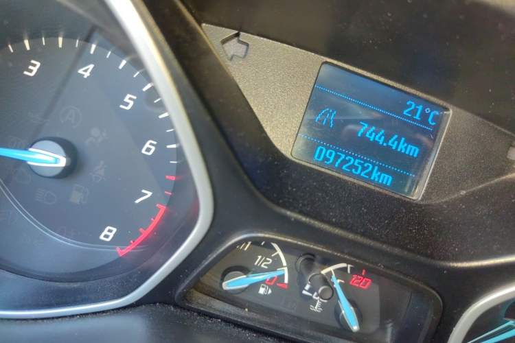 Used Ford Focus 2012 Sedan 1.6L Manual Comfort Model Odometer Close Up