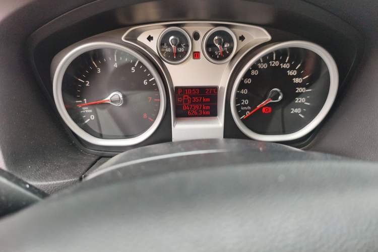 Used Ford Focus 2012 Hatchback Classic 1.8L Automatic Base Model Odometer Close Up