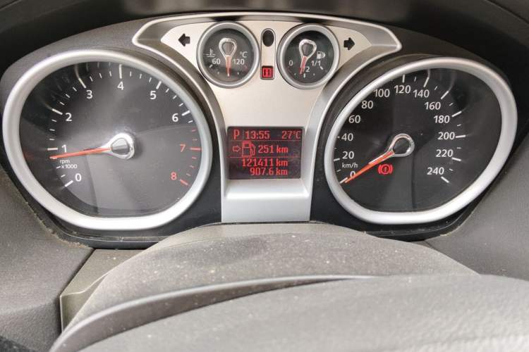Used Ford Focus 2012 Hatchback Classic 1.8L Automatic Fashion Edition Odometer Close Up