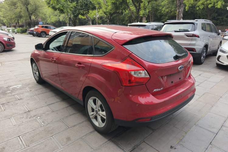 Used Ford Focus 2012 Hatchback 1.6L Automatic Fashion Edition Rear Left 45 Deg
