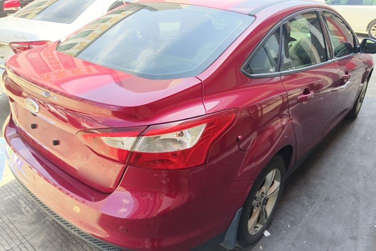 Used Ford Focus 2012 Sedan 1.6L Automatic Fashion Edition Rear Right 45 Deg