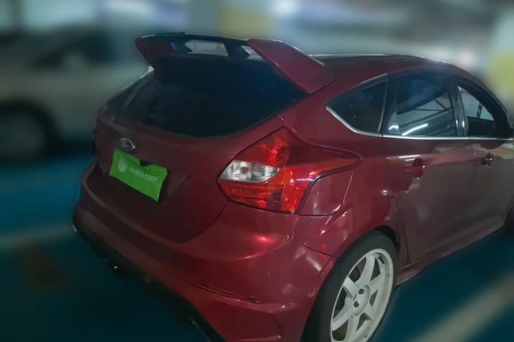 Used Ford Focus 2012 Hatchback 2.0L Manual Luxury Sport Model Rear Right 45 Deg
