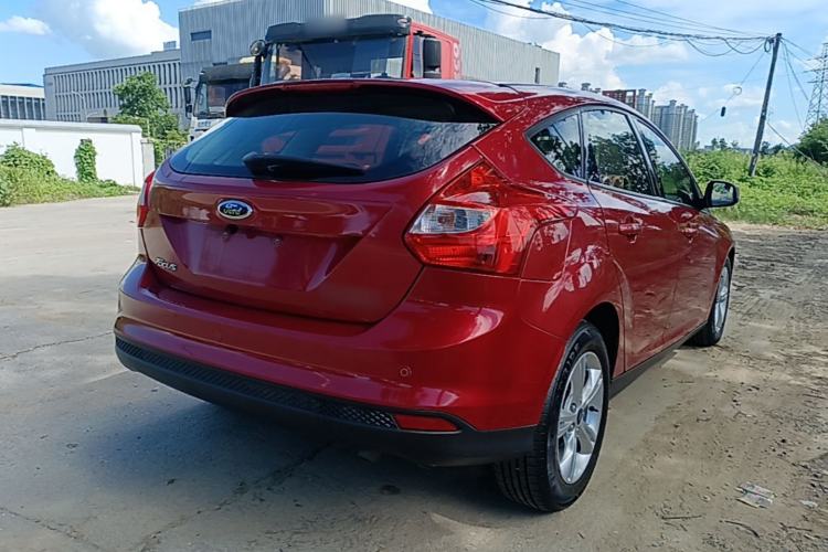 Used Ford Focus 2012 Hatchback 1.6L Automatic Fashion Edition Rear Right 45 Deg
