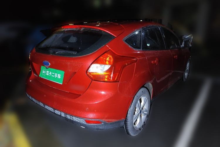 Used Ford Focus 2012 Hatchback 1.6L Automatic Fashion Edition Rear Right 45 Deg