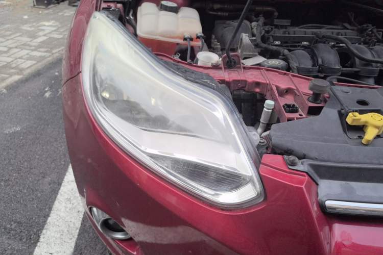 Used Ford Focus 2012 Hatchback 1.6L Automatic Fashion Edition Right Front Headlight