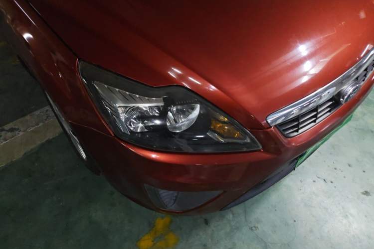 Used Ford Focus 2012 Hatchback Classic 1.8L Automatic Base Model Right Front Headlight