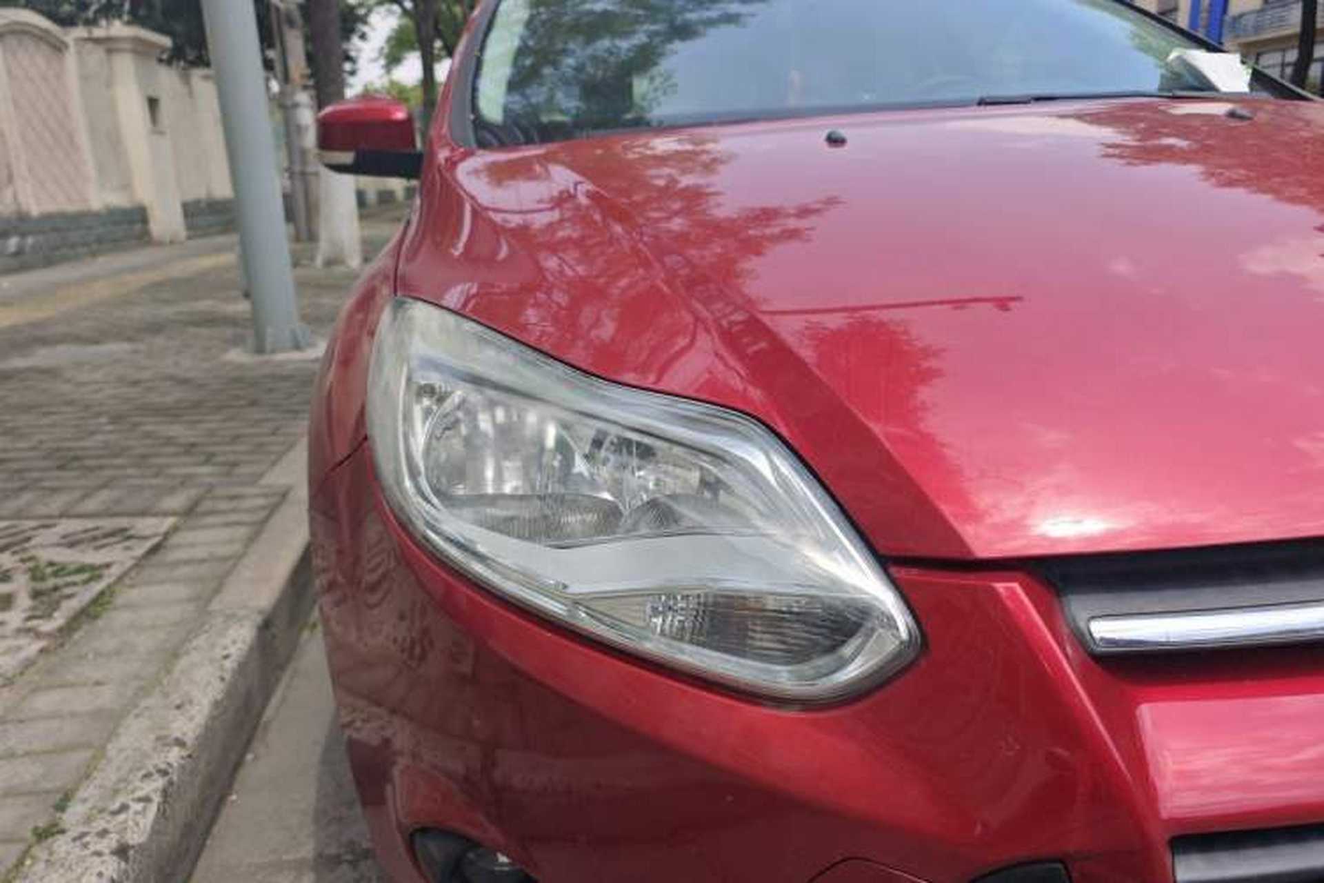 Used Ford Focus 2012 Hatchback 1.6L Automatic Comfort Model Right Front Headlight