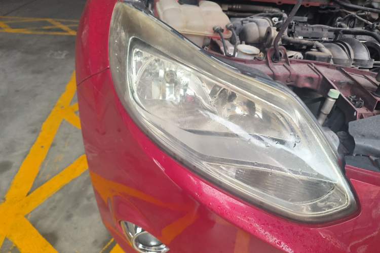 Used Ford Focus 2012 Hatchback 1.6L Automatic Fashion Edition Right Front Headlight