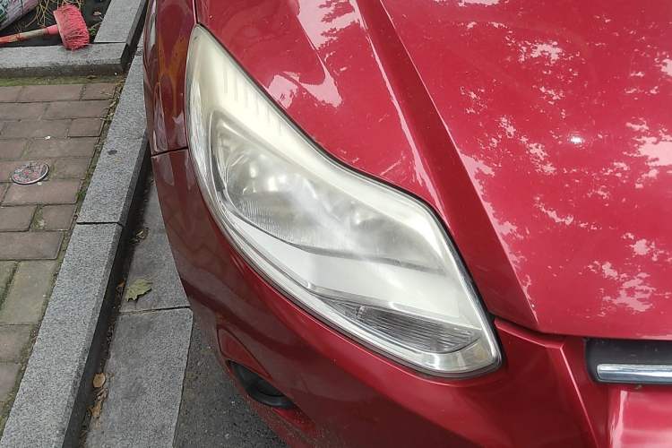 Used Ford Focus 2012 Hatchback 1.6L Automatic Comfort Model Right Front Headlight