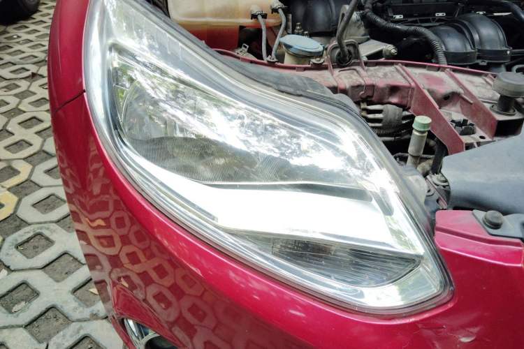 Used Ford Focus 2012 Sedan 1.6L Manual Fashion Edition Right Front Headlight