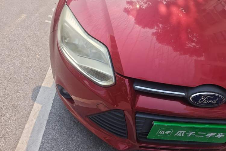 Used Ford Focus 2012 Hatchback 1.6L Manual Comfort Model Right Front Headlight