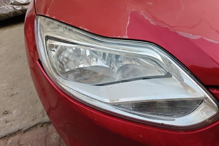 Used Ford Focus 2012 Hatchback 1.6L Manual Fashion Edition Right Front Headlight