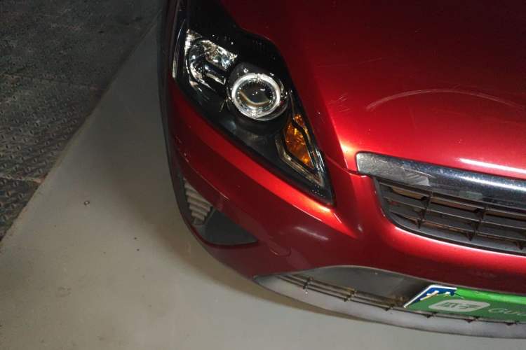 Used Ford Focus 2012 Hatchback Classic 1.8L Automatic Fashion Edition Right Front Headlight