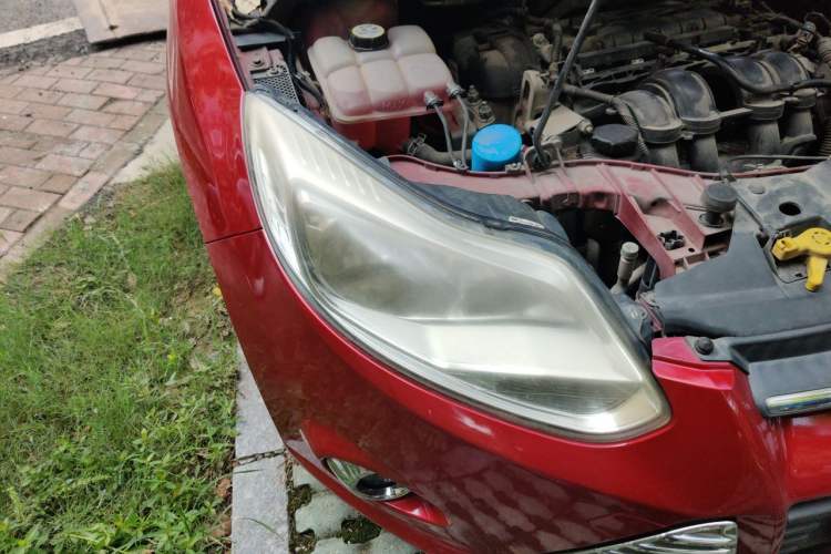 Used Ford Focus 2012 Hatchback 1.6L Automatic Fashion Edition Right Front Headlight