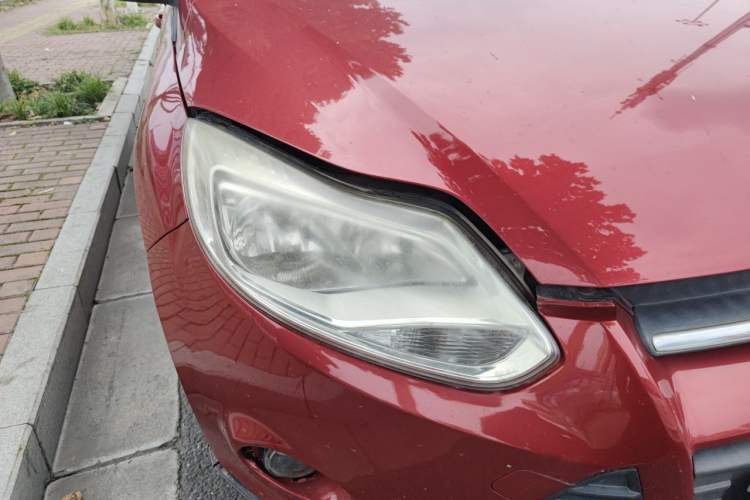 Used Ford Focus 2012 Hatchback 1.6L Automatic Comfort Model Right Front Headlight