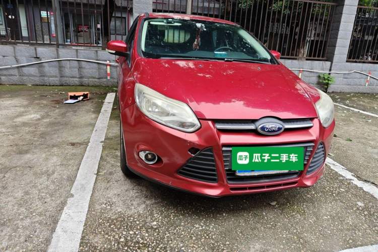 Used Ford Focus 2012 Hatchback 1.6L Automatic Fashion Edition Right Front Headlight