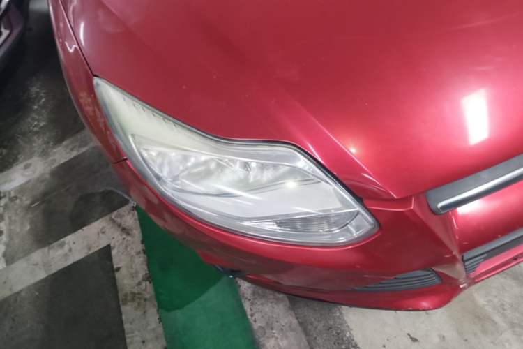 Used Ford Focus 2012 Hatchback 1.6L Automatic Comfort Model Right Front Headlight
