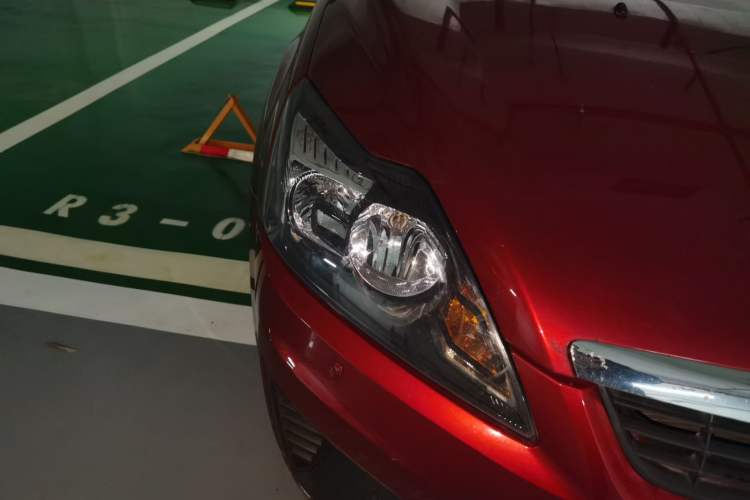 Used Ford Focus 2012 Hatchback Classic 1.8L Automatic Base Model Right Front Headlight