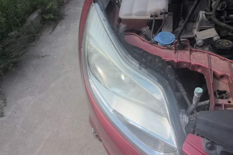 Used Ford Focus 2012 Hatchback 1.6L Automatic Fashion Edition Right Front Headlight