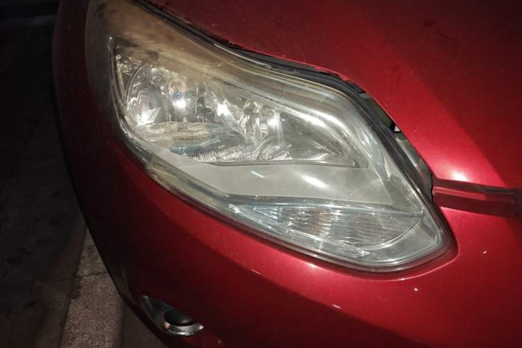 Used Ford Focus 2012 Sedan 1.6L Automatic Fashion Edition Right Front Headlight