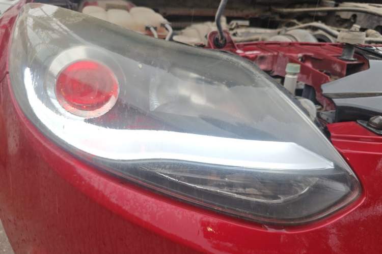 Used Ford Focus 2012 Hatchback 1.6L Automatic Fashion Edition Right Front Headlight