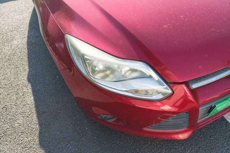 Used Ford Focus 2012 Hatchback 1.6L Automatic Comfort Model Right Front Headlight