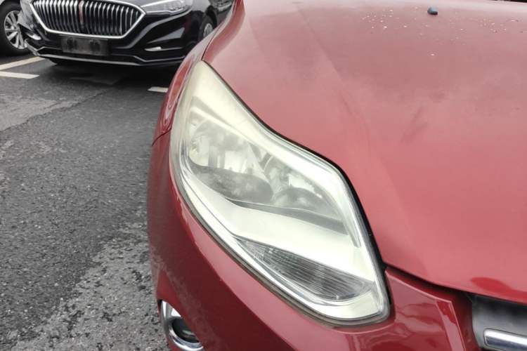 Used Ford Focus 2012 Hatchback 1.6L Automatic Fashion Edition Right Front Headlight