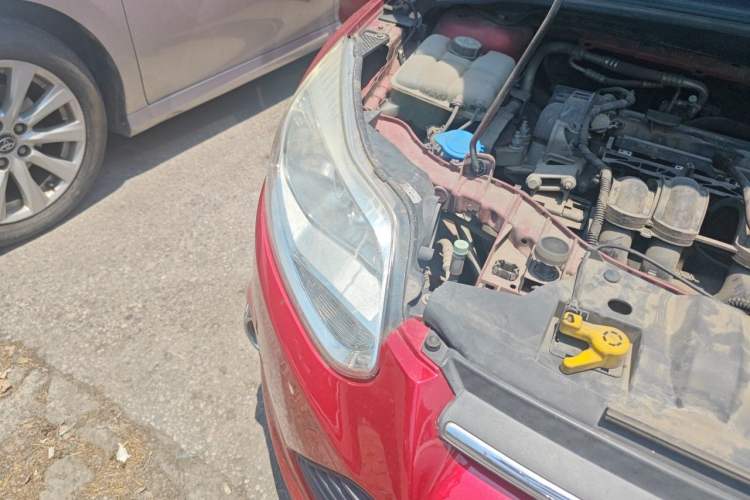 Used Ford Focus 2012 Hatchback 1.6L Manual Fashion Edition Right Front Headlight