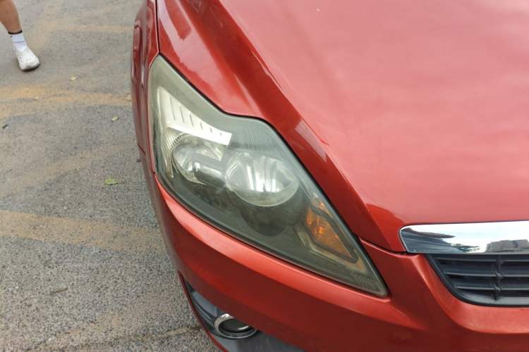 Used Ford Focus 2012 Hatchback Classic 1.8L Manual Fashion Edition Right Front Headlight