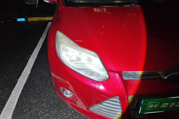 Used Ford Focus 2012 Hatchback 1.6L Automatic Fashion Edition Right Front Headlight
