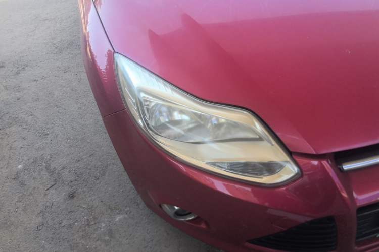 Used Ford Focus 2012 Sedan 1.6L Automatic Prestige Model Right Front Headlight