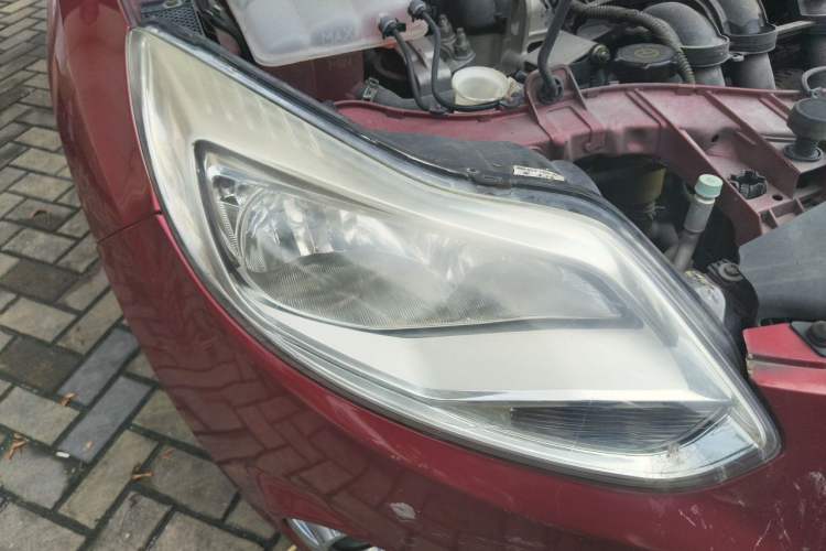 Used Ford Focus 2012 Hatchback 1.6L Automatic Fashion Edition Right Front Headlight