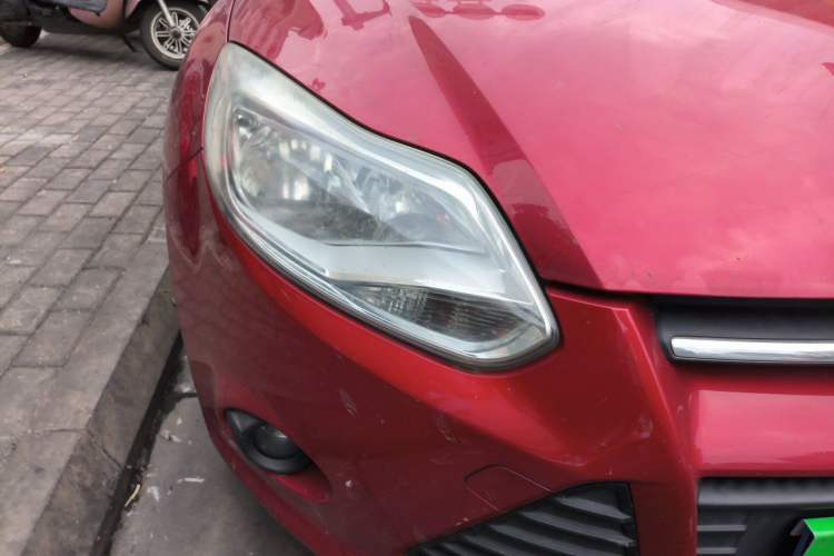 Used Ford Focus 2012 Hatchback 1.6L Automatic Comfort Model Right Front Headlight