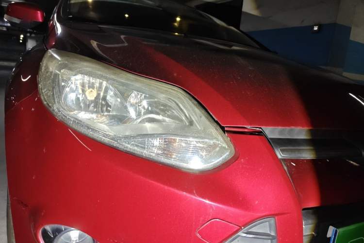 Used Ford Focus 2012 Hatchback 1.6L Automatic Fashion Edition Right Front Headlight