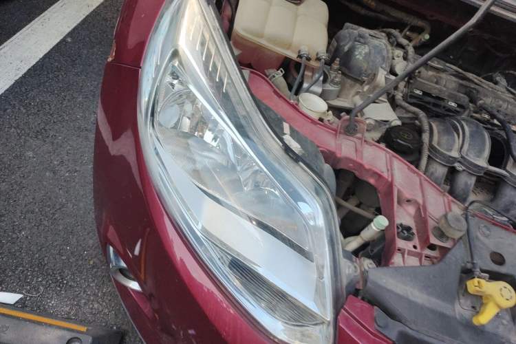 Used Ford Focus 2012 Sedan 1.6L Automatic Fashion Edition Right Front Headlight