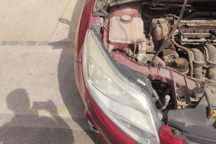 Used Ford Focus 2012 Sedan 1.6L Automatic Fashion Edition Right Front Headlight