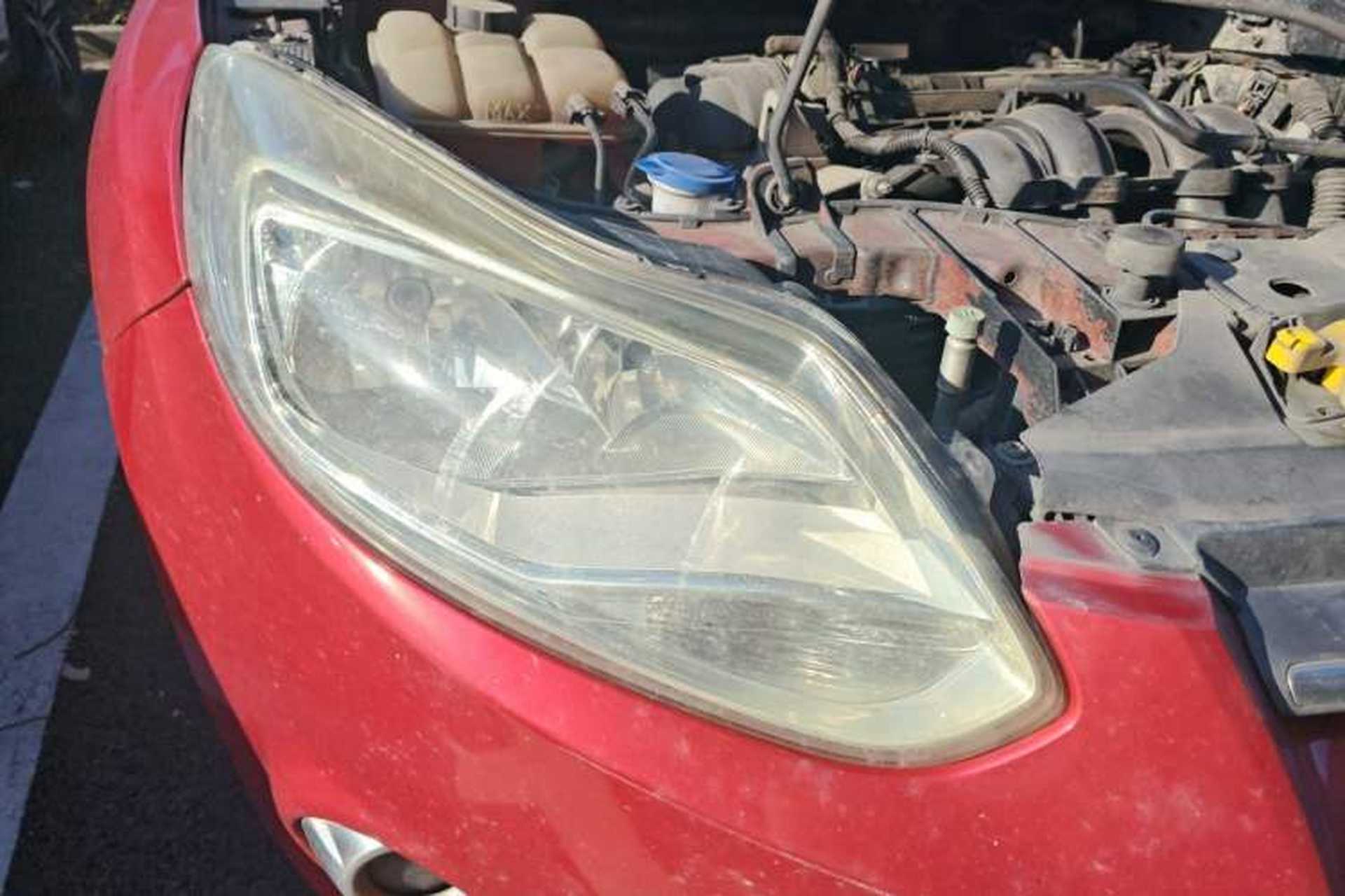 Used Ford Focus 2012 Hatchback 1.6L Manual Fashion Edition Right Front Headlight