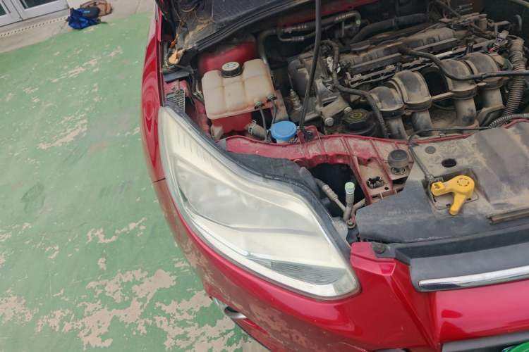 Used Ford Focus 2012 Hatchback 1.6L Automatic Fashion Edition Right Front Headlight